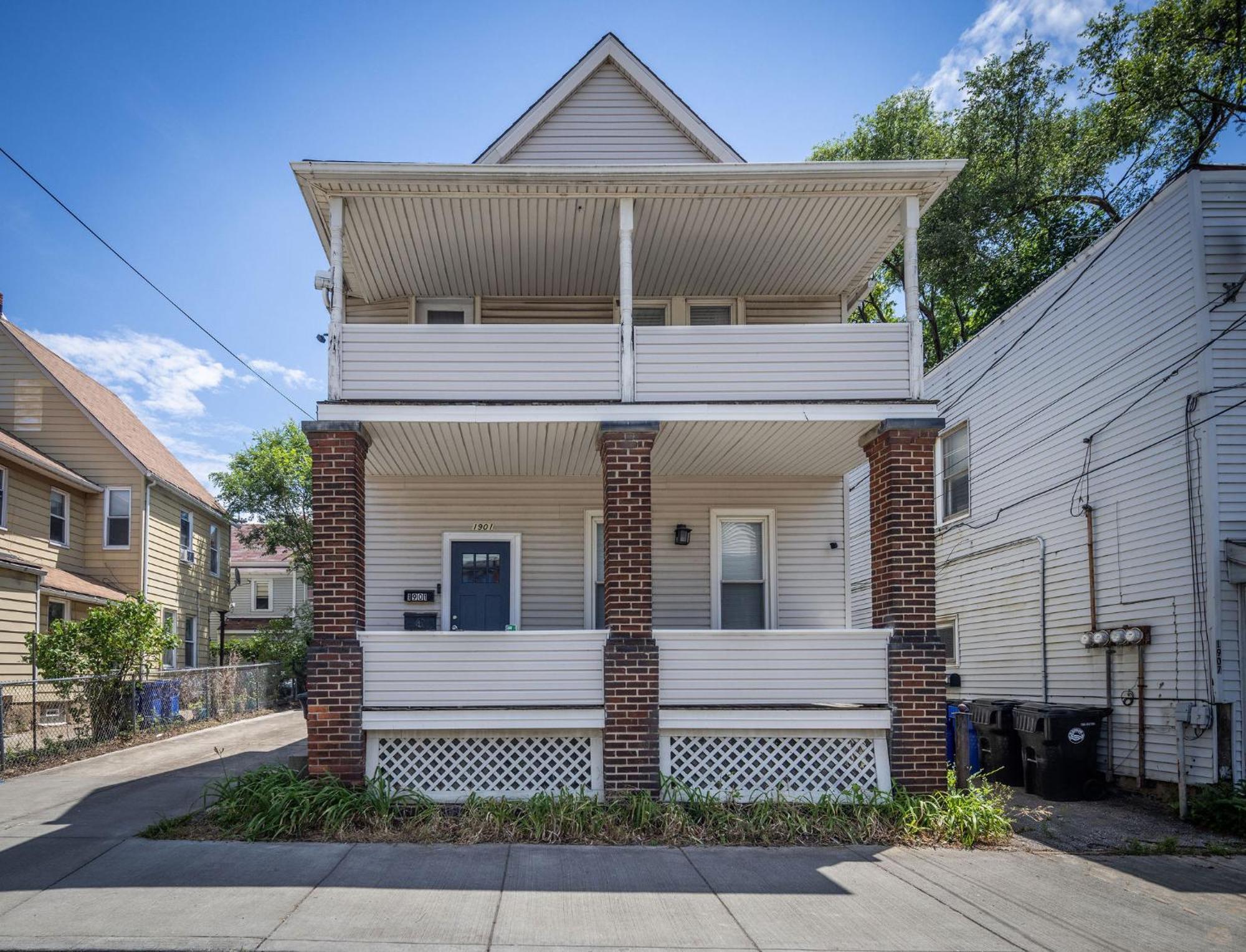 Mid-Century Modern Retreat In Little Italy Διαμέρισμα Κλίβελαντ Εξωτερικό φωτογραφία