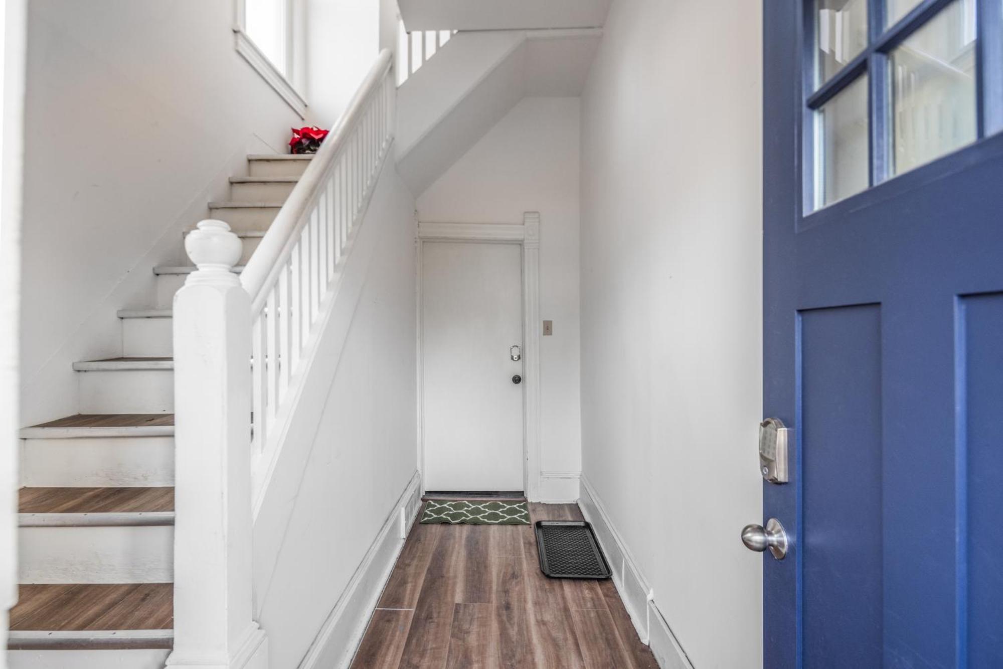Mid-Century Modern Retreat In Little Italy Διαμέρισμα Κλίβελαντ Εξωτερικό φωτογραφία